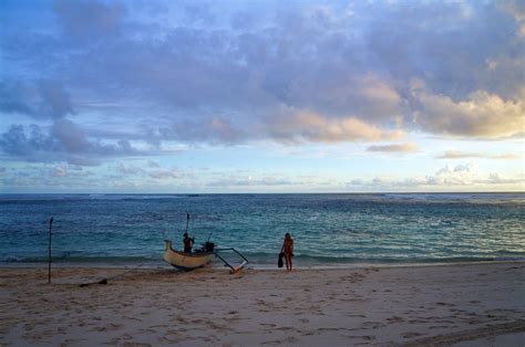 Video Pantai Keren Di Sumbawa Barat - LiburMulu.Com