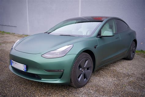 Wrapped my Tesla Model 3 this week (3M Matte Pine Green Metallic) : r/TeslaLounge