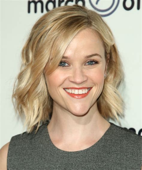 Reese Witherspoon Short Wavy Light Blonde Hairstyle