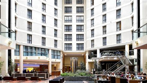 Hotel Near Gatwick Airport - Trip to Airport