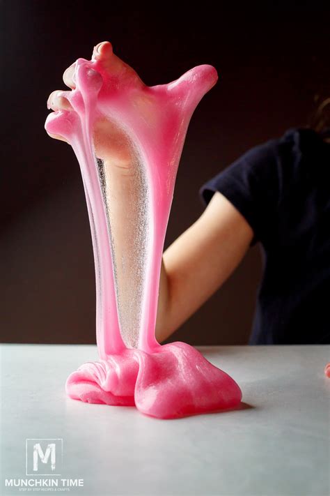 How to Make Slime With Glue and Baking Soda (Video) - Munchkin Time