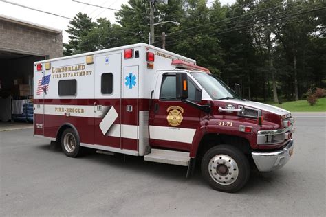 Item # 1 -- 2004 Chevrolet C4500 C Series Ambulance. Oxygen Tanks ...