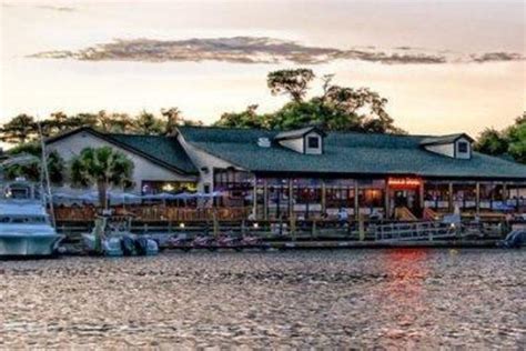 Dead Dog Saloon: Myrtle Beach Restaurants Review - 10Best Experts and ...