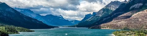 20+ Phenomenal Hikes in Waterton Lakes National Park | 10Adventures