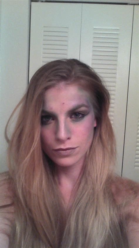 Halloween mermaid look Mermaid Halloween, Makeup, Make Up, Beauty ...