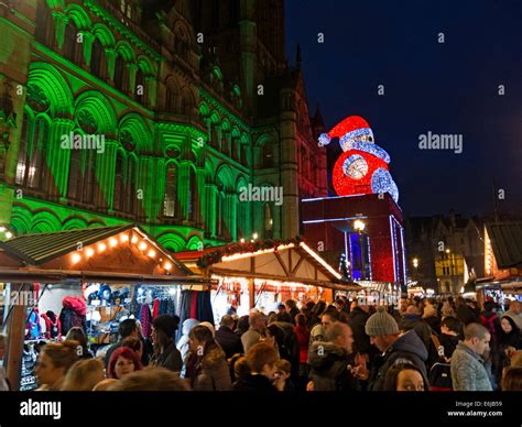 Christmas in manchester hi-res stock photography and images - Alamy