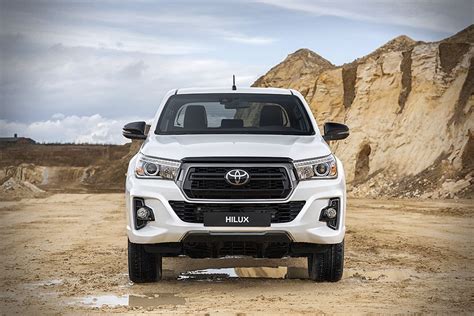 Toyota Hilux Revo 2019 ยุโรป ปล่อยเวอร์ชั่นพิเศษ ติดตั้ง Toyota Safety ...