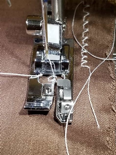 How To Use The Overcast Stitch And Presser Foot