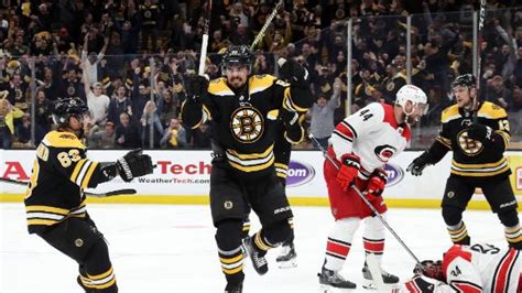 Bruins' score 4 goals in 3rd, beat Hurricanes 5-2 in Game 1 - ABC11 Raleigh-Durham