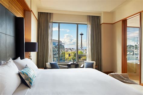 Space Needle Views | Luxury hotel room, Suites, Luxury hotel