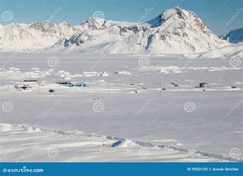 Inuit Village And Mountains, Greenland Stock Photo - Image: 9950120