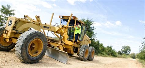 Learning from experience: Motor grader operators get hands-on training | Local News | timesdaily.com