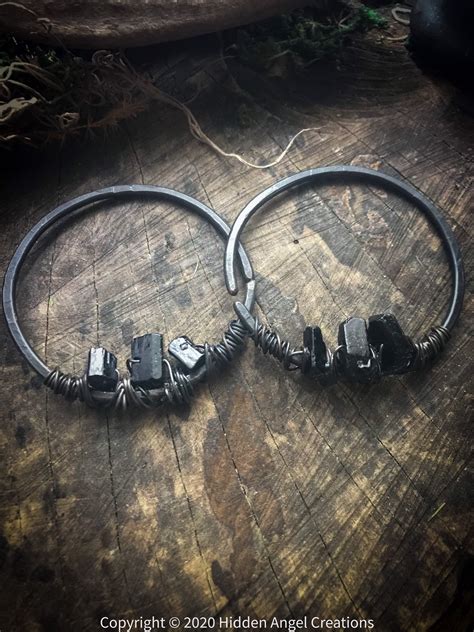 10 Gauge Crystal Ear Gauge Hoops Black Tourmaline Gauges in 2020 | Ear hangers, Black tourmaline ...