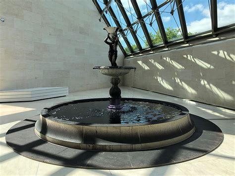 luxembourg-attractions-modern-art-fountain - Wheelchair Travel