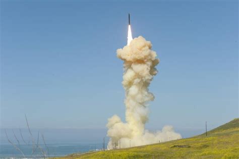 U.S. missile defense system intercepts ICBM target in test - UPI.com