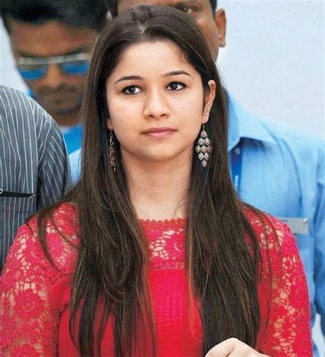 Sara Tendulkar Wiki, Height, Age, Boyfriend, Family, Biography & More ...