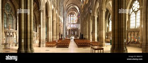 Saint denis cathedral hi-res stock photography and images - Alamy