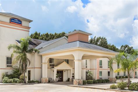 Howard Johnson by Wyndham Houma | Houma, LA Hotels