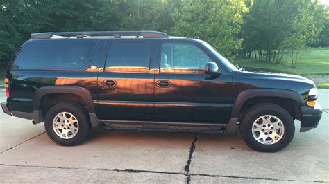 2004 Chevrolet Suburban Z71 for Sale at Auction - Mecum Auctions