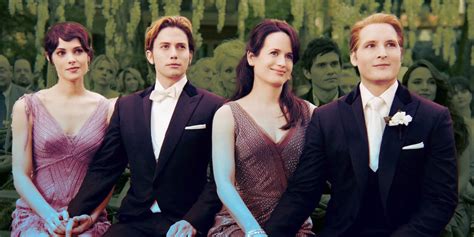 Twilight's Cullen Family Tree and Character Ages, Explained