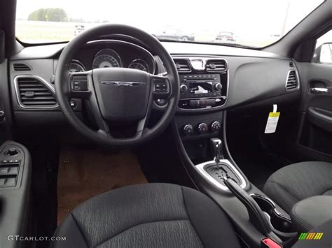 Black Interior 2013 Chrysler 200 LX Sedan Photo #75349372 | GTCarLot.com