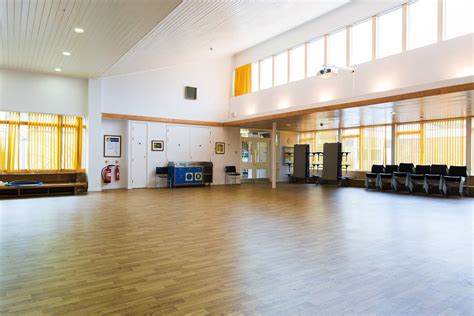 Phoenix Primary School, London - Selby Contract Flooring