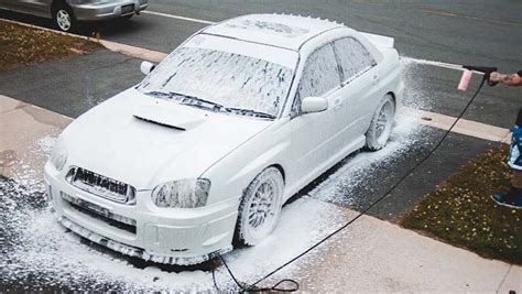 How To Make Snow Foam Car Wash (A Step by Step Guide) - Automotive Corner