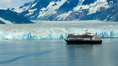 Senator announces bill to protect Alaska tourism, cruising industry