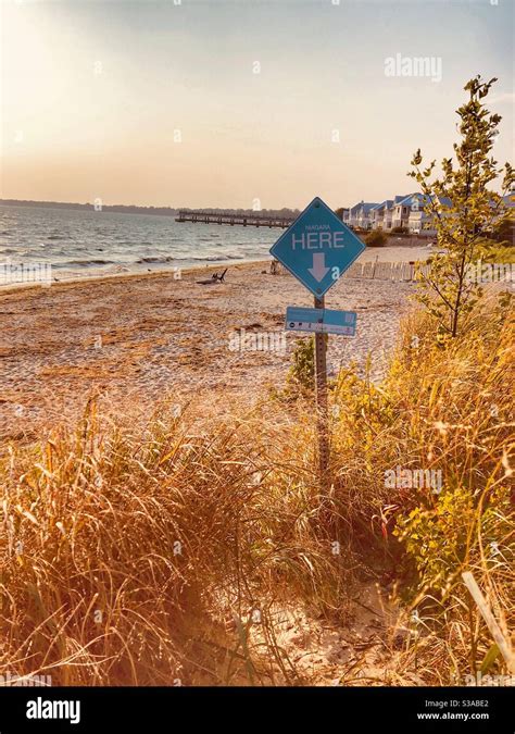 Crystal beach lake erie hi-res stock photography and images - Alamy