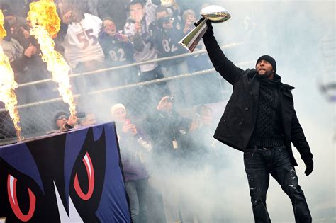 Ravens Super Bowl parade: Ray Lewis dances, Ed Reed sings, Baltimore ...