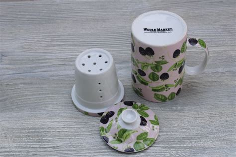 World Market discontinued tea mug, blackberries berry print ceramic mug, infuser cover
