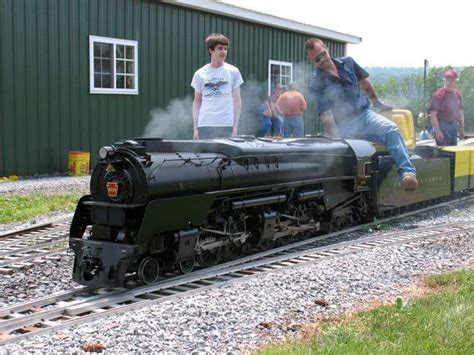 7.5 gauge live steam PRR Q2 built by retired PRR shopman Joe M. The guy ...