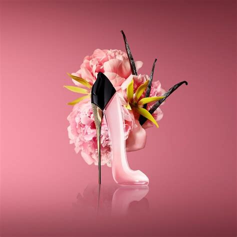 The Best Floral Perfumes For Spring 2023 All Have A Dreamy Twist