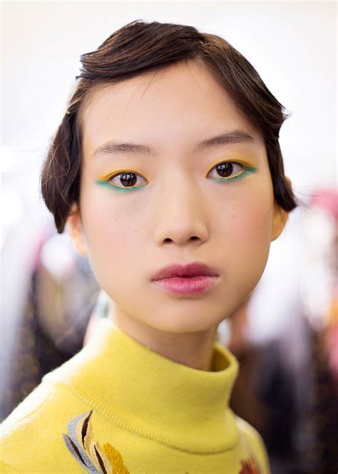 How to Make Green Makeup Wearable | StyleCaster