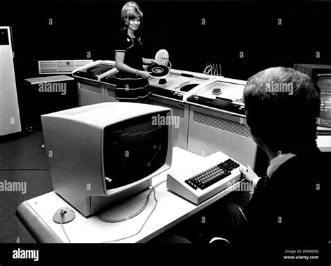 Ibm Computer In Den 70er Jahren Stockfotos und -bilder Kaufen - Alamy