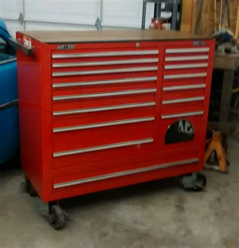 The Metal Shop: Vintage MAC Tool Box Refurbished