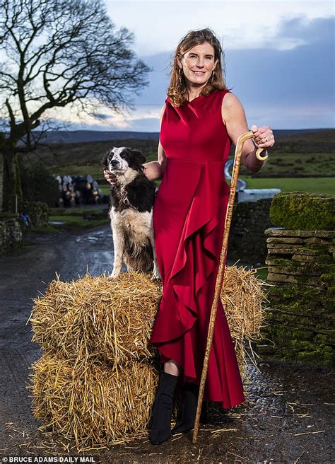 Yorkshire Shepherdess Amanda Owen, 46, reveals she isn't ruling out ...