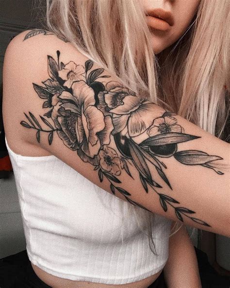 25 Tatuajes de flores para hacer de tu piel un jardín viviente | Sleeve ...