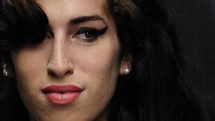 Amy winehouse eyeliner - floridareter