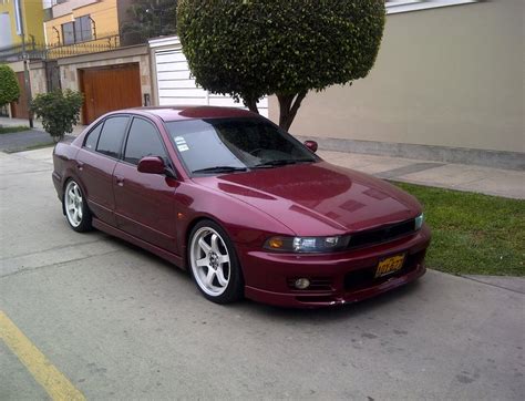 Mitsubishi Galant