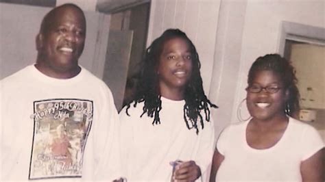 Kendrick Johnson: Parents of teen found dead in gym mat file lawsuit ...