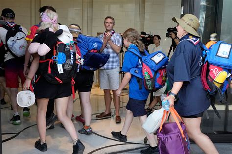 UK scouts begin arriving in Seoul after being evacuated from world jamboree | The Independent