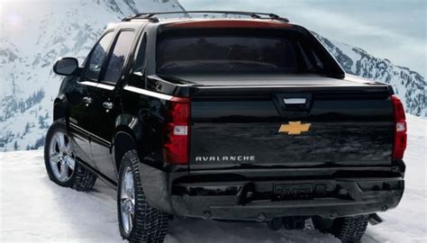 New Chevy Avalanche 2023: Release Date & News | Cars Previews