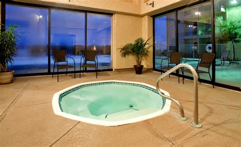 Holiday Inn Express & Suites (Branson, MO) - 1 (800) 504-0115 - The Travel Office