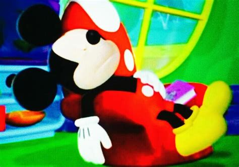 "Mickey's Silly Problem" Mickey Mouse sleeping | Mickey mouse, Disney ...