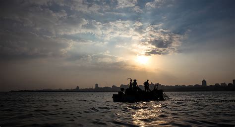 Gaza fishermen say Israel not honoring cease-fire terms - Al-Monitor ...