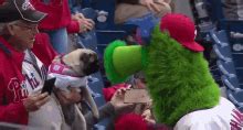 Phillie Phanatic GIFs | Tenor