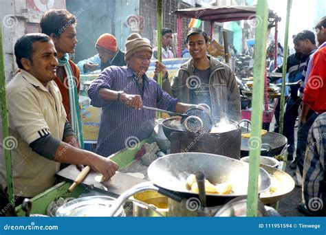 6 March 2016 - Bihar, India : Street Vendors in Small Town India ...