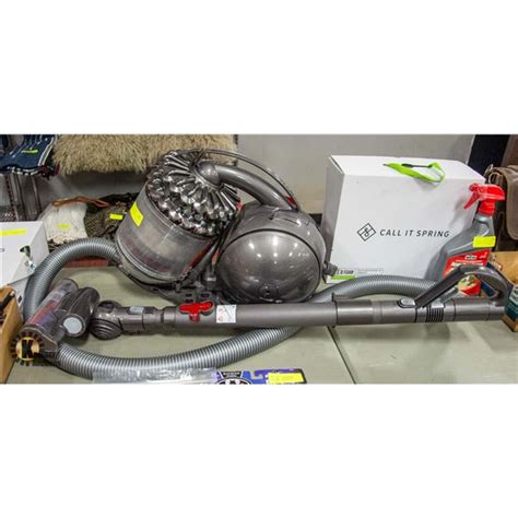 DYSON BALL VACUUM - Kastner Auctions