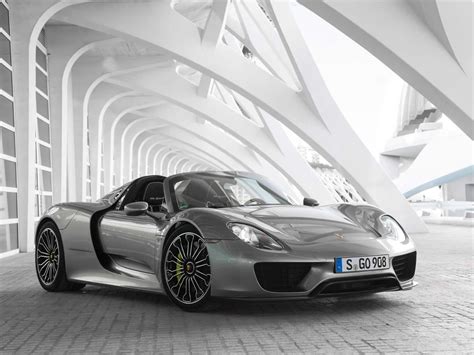 Porsche 918 Spyder Buying Guide